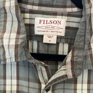 Filson Men's plaid short sleeve size Medium